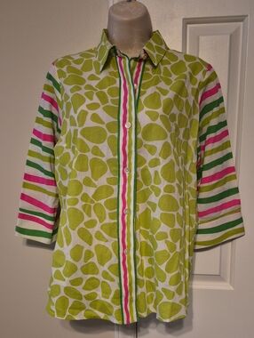 Gretchen Scott Designs Lime and Pink Leaf Print Shirt Size Small